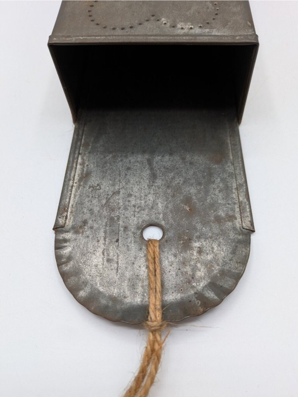 Vtg Punched Tin Fireplace Long Match Holder Wall Mount 4 Hearts Rustic Farmhouse - Picture 4 of 6